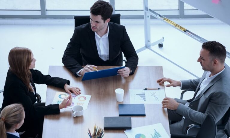 C-suite hiring Executive search in UAE executive search